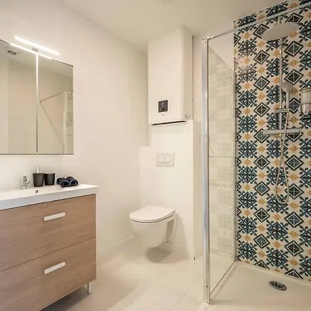 L'alcazar - A Deux Pas Des Halles - Climatisation *