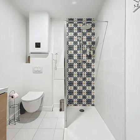 L'alcazar - A Deux Pas Des Halles - Climatisation *